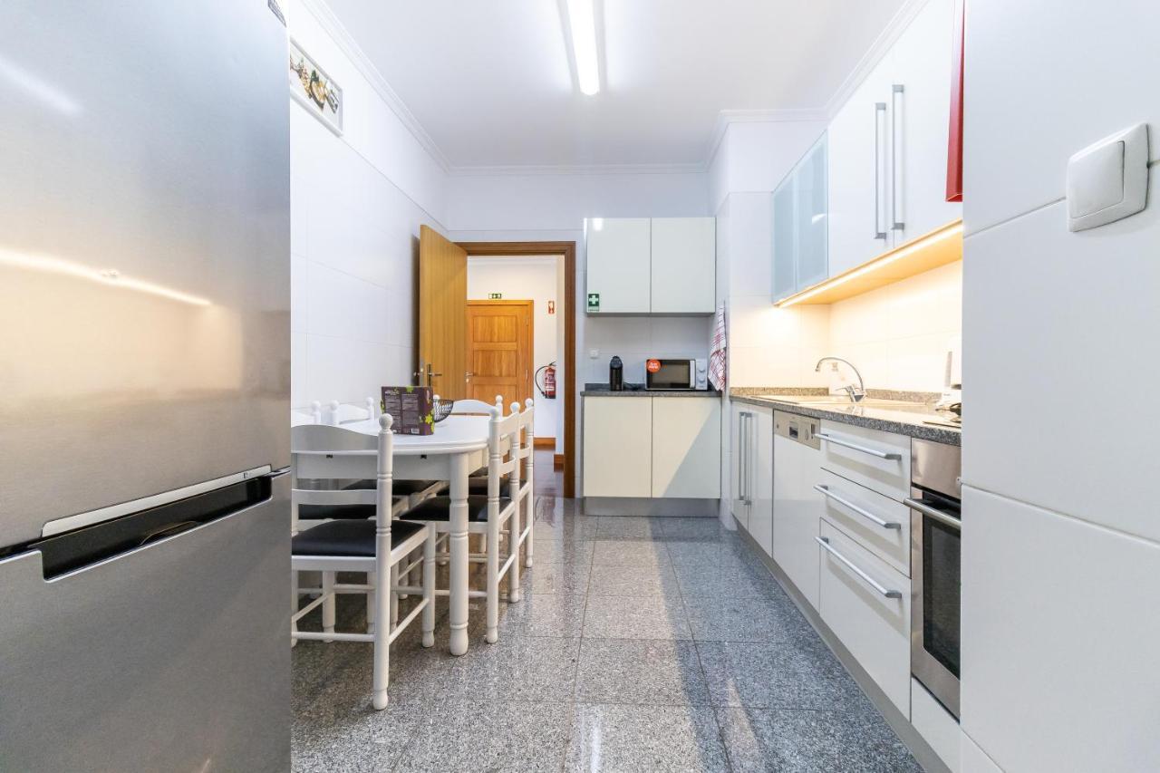Апартаменти Ocean View Flat Камара-де-Лобуш Екстер'єр фото